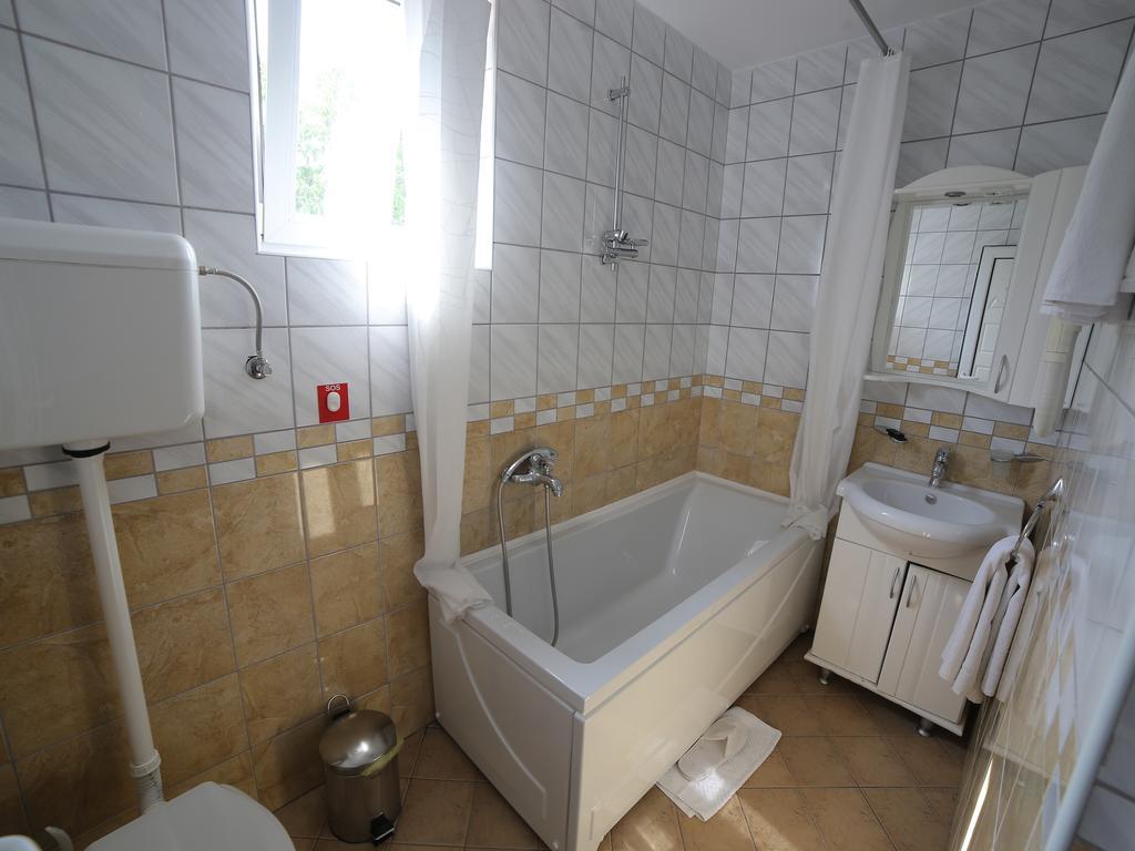 Hotel Zeneva Крагуевац Номер фото